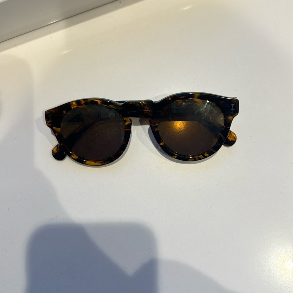 Illesteva glasses